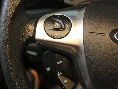 Used 2016 Ford Escape SE w/ SE Chrome Package image 21