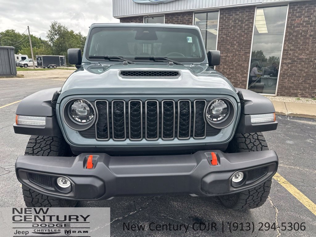 Used 2026 Jeep Gladiator Mojave AWD/4WD image 2
