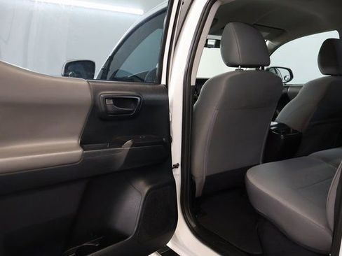 Used 2016 Toyota Tacoma SR RWD image 24