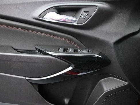 New 2026 Chevrolet Trax RS w/ Sunroof Package FWD image 24