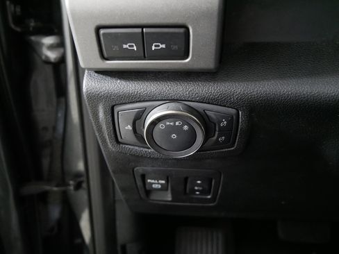 Used 2019 Ford F150 Raptor w/ Equipment Group 802A Luxury image 26