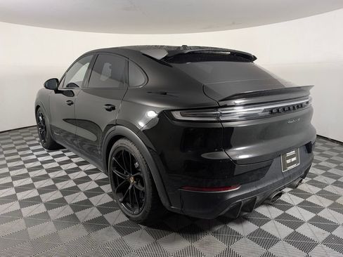 Certified 2024 Porsche Cayenne Turbo GT AWD/4WD image 3