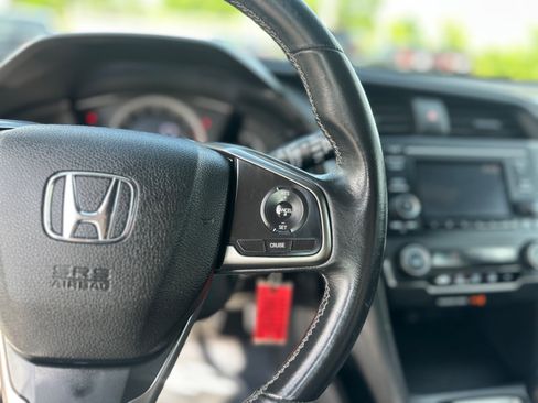 Used 2018 Honda Civic Sport image 25
