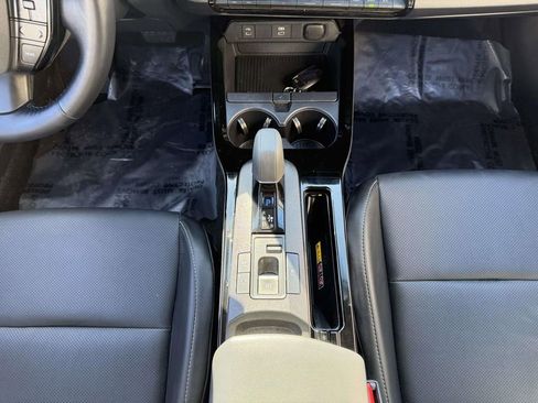 Used 2024 Toyota Prius XLE image 18