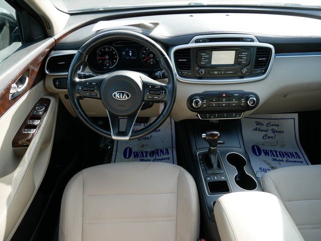 Used 2016 Kia Sorento AWD w/ LX Convenience Package image 9