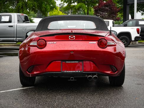 Used 2019 MAZDA MX-5 Miata Grand Touring w/ GT-S Package RWD image 9