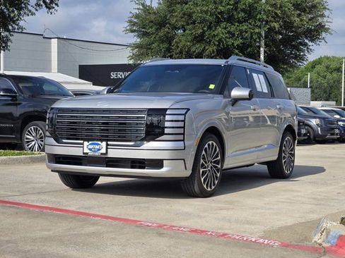 Used 2026 Hyundai Palisade Calligraphy AWD/4WD image 3