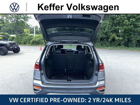 Certified 2023 Volkswagen Taos SE FWD image 42