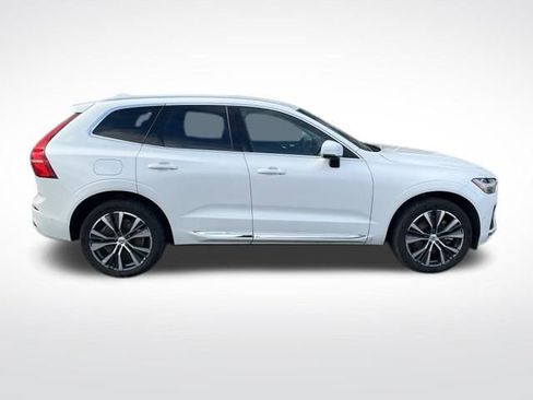 Used 2022 Volvo XC60 T8 Inscription Expression w/ Advanced Package image 8
