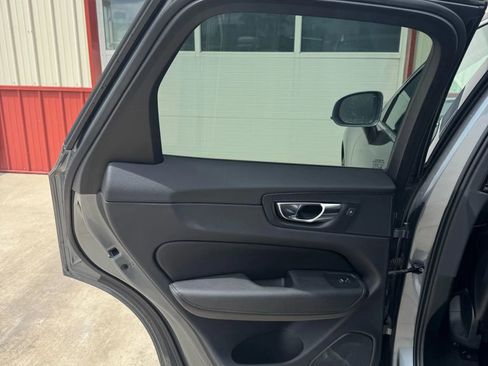 Used 2020 Volvo XC60 T6 Inscription image 10