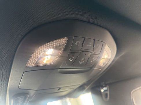 Used 2018 Chrysler Pacifica Limited w/ Advanced Safetytec Group FWD image 20