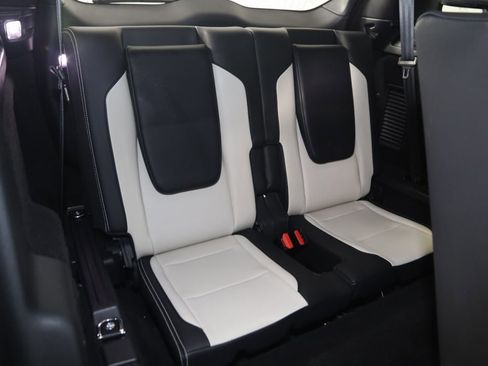 Used 2022 Land Rover Discovery Sport S R-Dynamic image 14