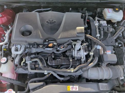 Used 2020 Toyota Camry SE FWD image 33