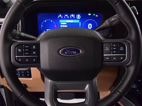 Used 2025 Ford F250 Lariat w/ Lariat Ultimate Package AWD/4WD image 22
