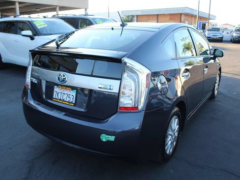 Used 2015 Toyota Prius Prime Plug-In Hybrid FWD image 7
