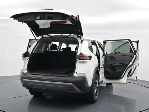 Used 2023 Nissan Rogue S FWD image 37