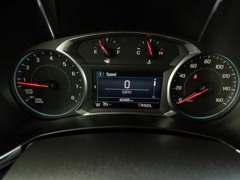 Used 2019 Chevrolet Equinox LT image 18