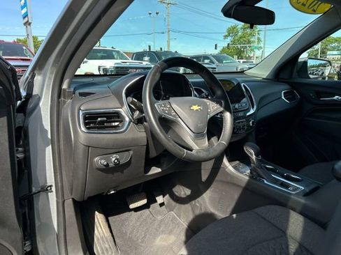 Used 2023 Chevrolet Equinox LT AWD/4WD image 30