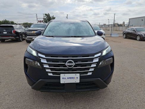 Used 2025 Nissan Rogue SV FWD image 3