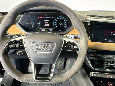 Used 2023 Audi e-tron GT Premium Plus image 10