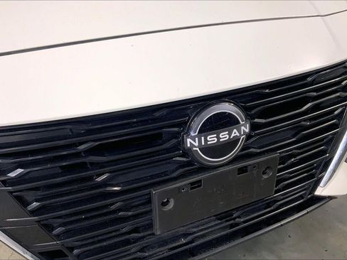 Used 2025 Nissan Altima 2.5 SV FWD image 28