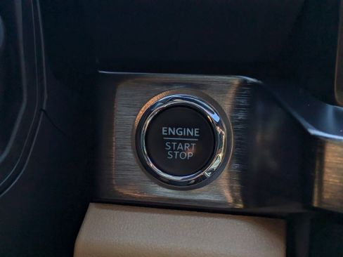 Used 2023 Ford F450 Lariat w/ Lariat Ultimate Package image 34