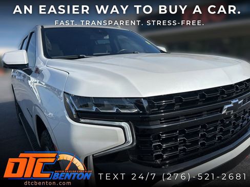 Used 2023 Chevrolet Suburban Z71 w/ Luxury Package AWD/4WD image 32