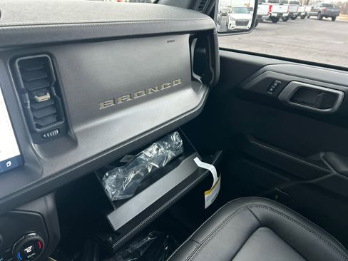 New 2025 Ford Bronco Badlands image 62