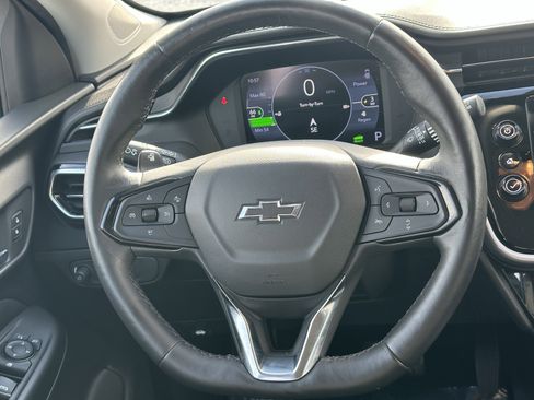 Used 2023 Chevrolet Bolt EUV LT w/ Convenience Package image 24