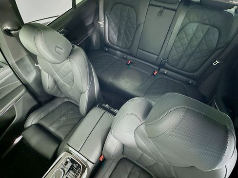 Used 2025 BMW X5 xDrive50e w/ Premium Package image 22