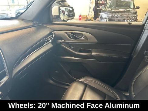 Used 2023 Chevrolet Traverse LT w/ LT Premium Package AWD/4WD image 26