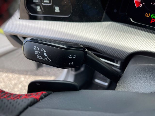 New 2026 Volkswagen GTI SE FWD image 19