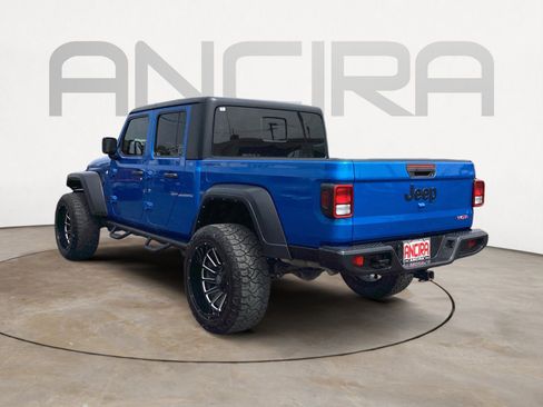 Used 2023 Jeep Gladiator Sport AWD/4WD image 12
