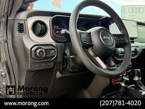 Used 2025 Jeep Wrangler Unlimited Sport AWD/4WD image 33