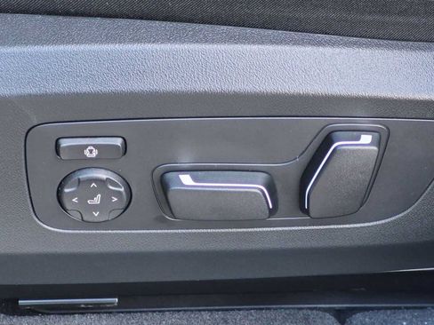 New 2026 BMW X3 xDrive30 AWD/4WD image 17