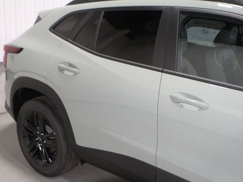 New 2026 Chevrolet Trax ACTIV w/ Driver Confidence Package FWD image 2