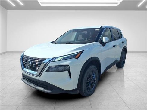 Used 2021 Nissan Rogue S AWD/4WD image 4