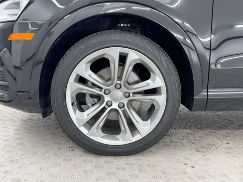 Used 2016 Audi Q3 2.0T Premium Plus w/ Technology Package image 11