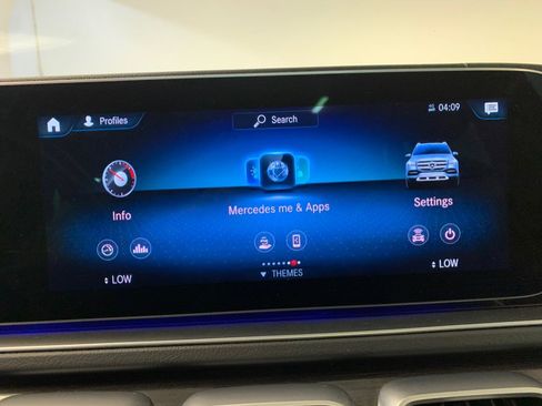 Used 2022 Mercedes-Benz GLS 450 4MATIC image 27