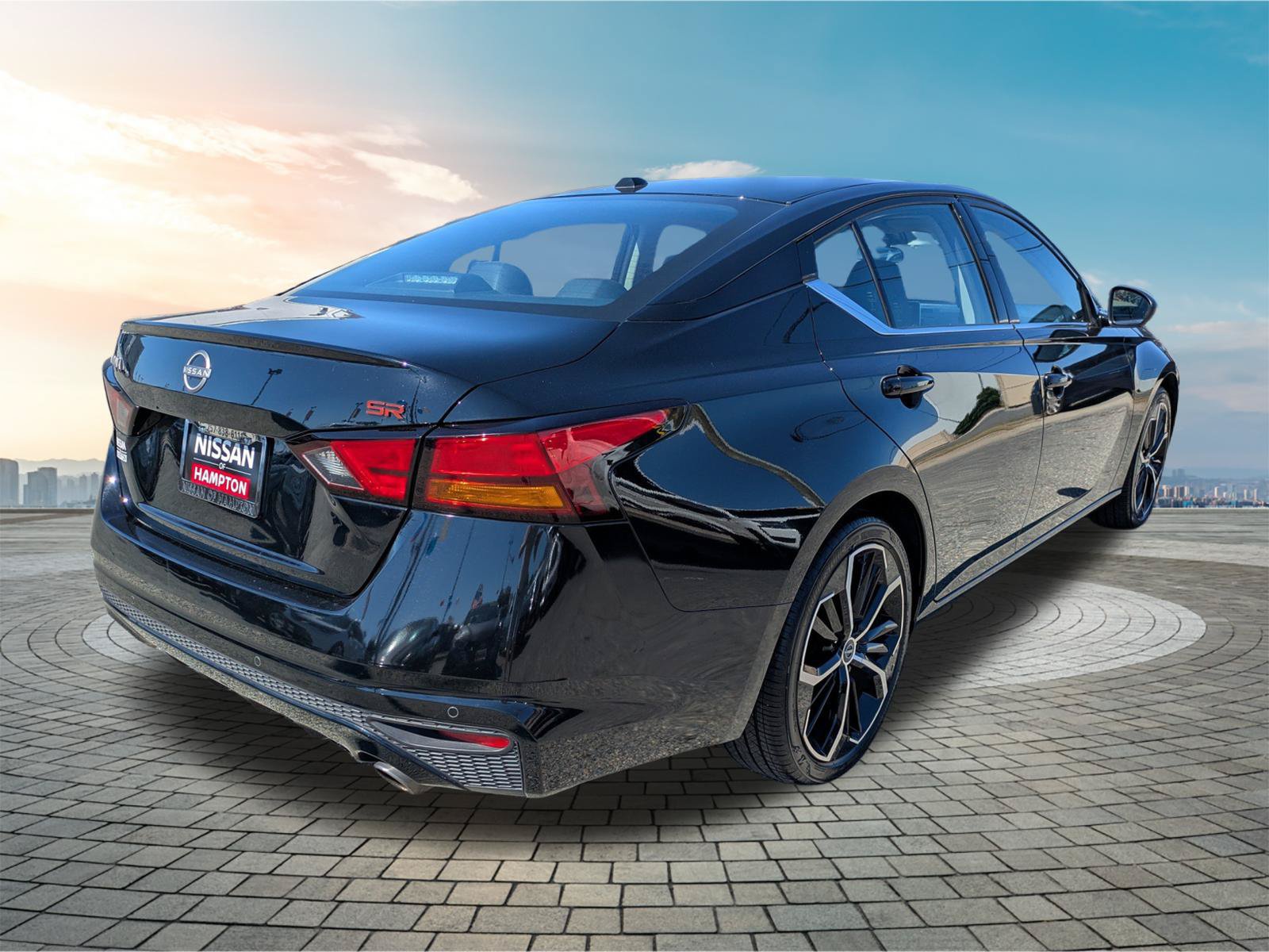 Used 2025 Nissan Altima 2.5 SR FWD image 5