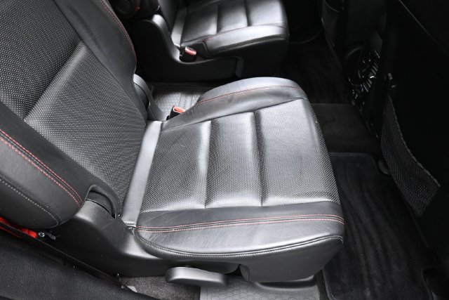 Used 2018 Dodge Durango R/T w/ Blacktop Package AWD/4WD image 30