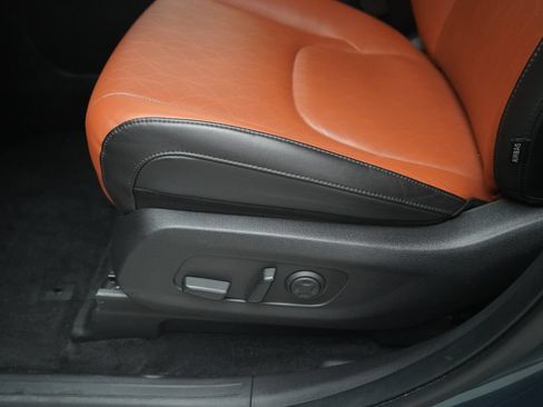 Used 2024 Kia Carnival SX FWD image 32