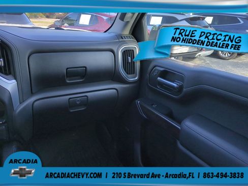Used 2022 GMC Sierra 1500 SLT w/ SLT Premium Plus Package AWD/4WD image 17