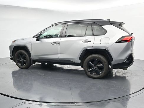 Used 2021 Toyota RAV4 XSE AWD/4WD image 5