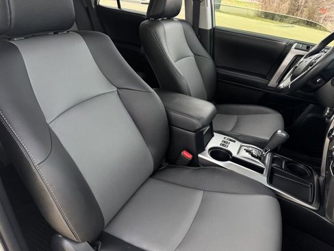 Used 2024 Toyota 4Runner SR5 Premium w/ Moonroof Package image 28