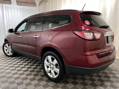 Used 2017 Chevrolet Traverse LT w/ Style and Technology Package AWD/4WD image 15