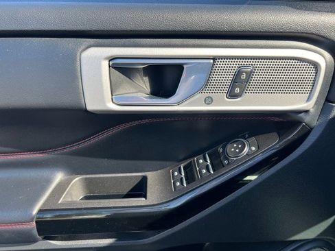Certified 2022 Ford Explorer ST-Line image 9