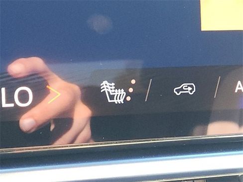 New 2026 Chevrolet Equinox EV LT image 15