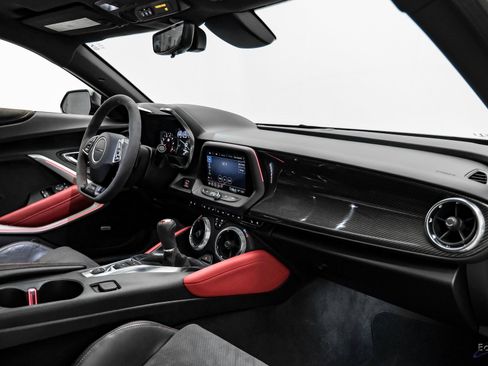 Used 2021 Chevrolet Camaro ZL1 image 42