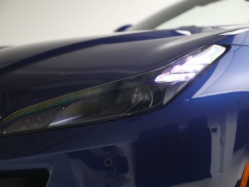 Certified 2020 Ferrari Portofino image 33
